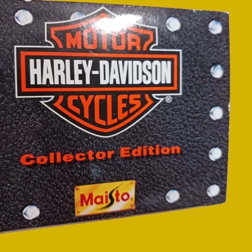 Harley-Davidson Collector Edition 1:18 Scale Police Motorcycles Maisto Series 3 - Picture 4 of 12